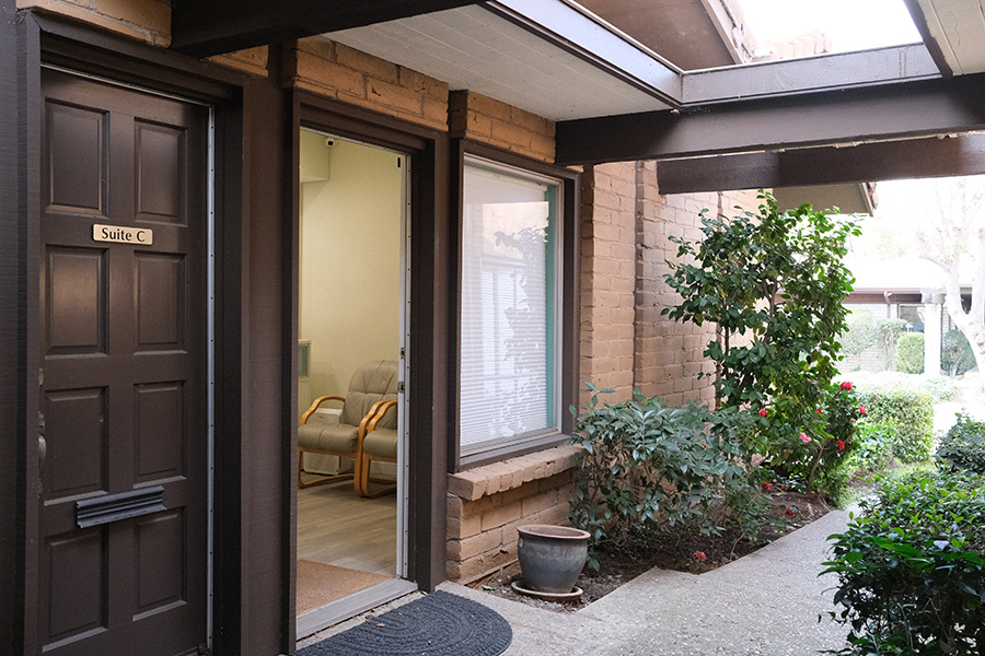 Office Entrance Lumi Dental Studio